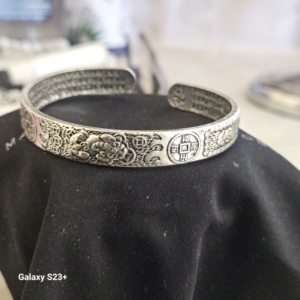 Stainless steel bracelet